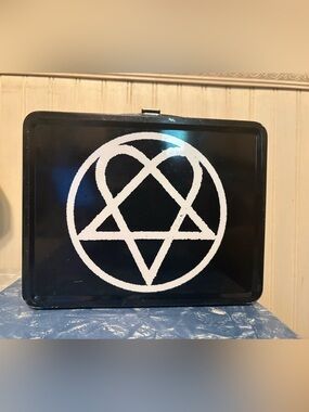 Vintage 2004 NECA Black Metal HIM Lunchbox with White Heartagram Graphic